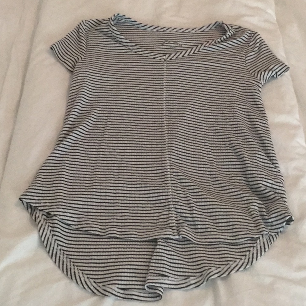 Black and white stripe tee. - Picture 2 of 4